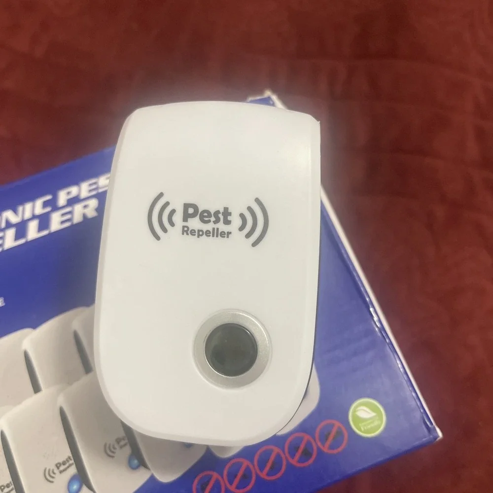 Ultrasonic Pest Two Repeller 12 Pack - One Room One Unit Safe And Easy To Use